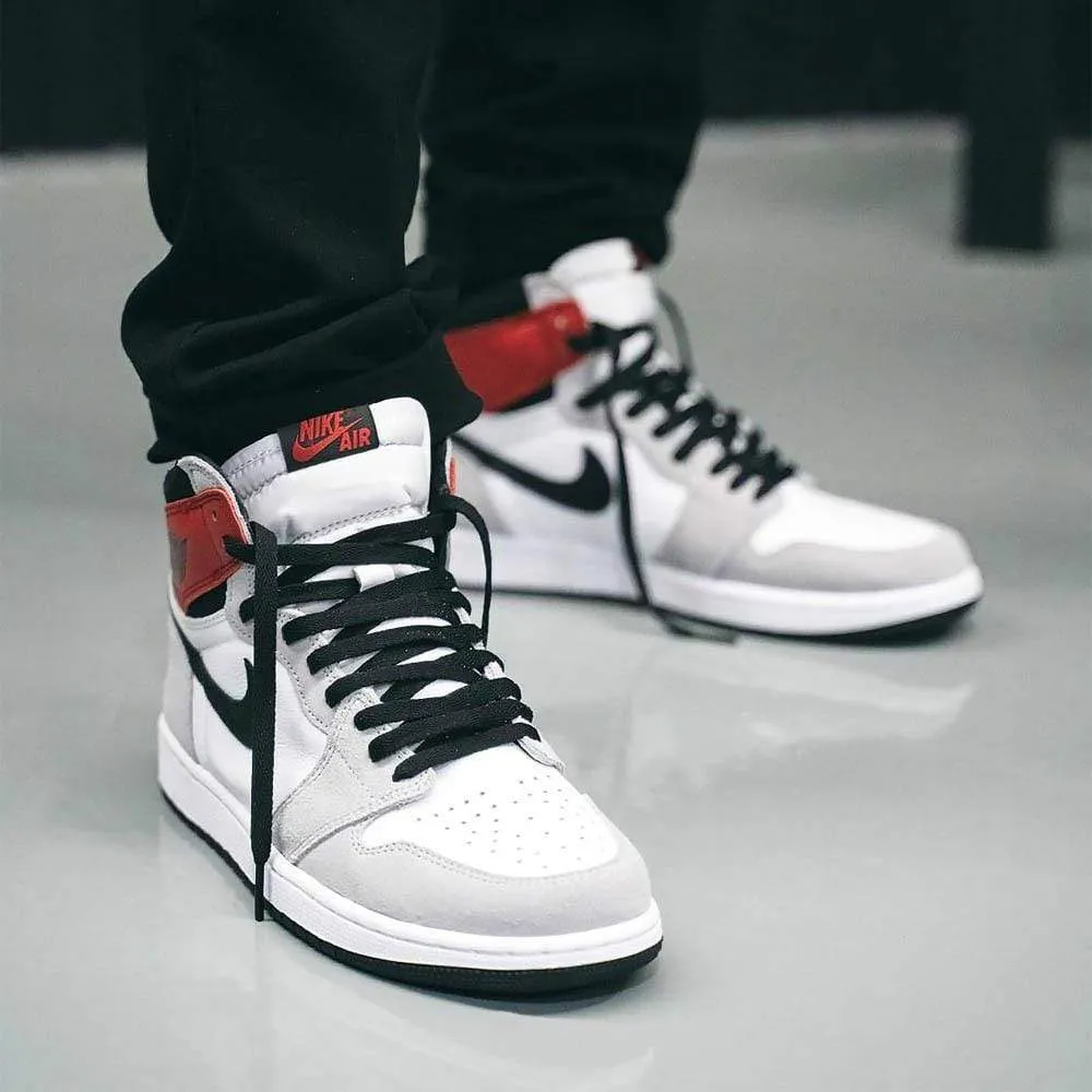 Air Jordan 1 Retro High OG 'Smoke Grey'