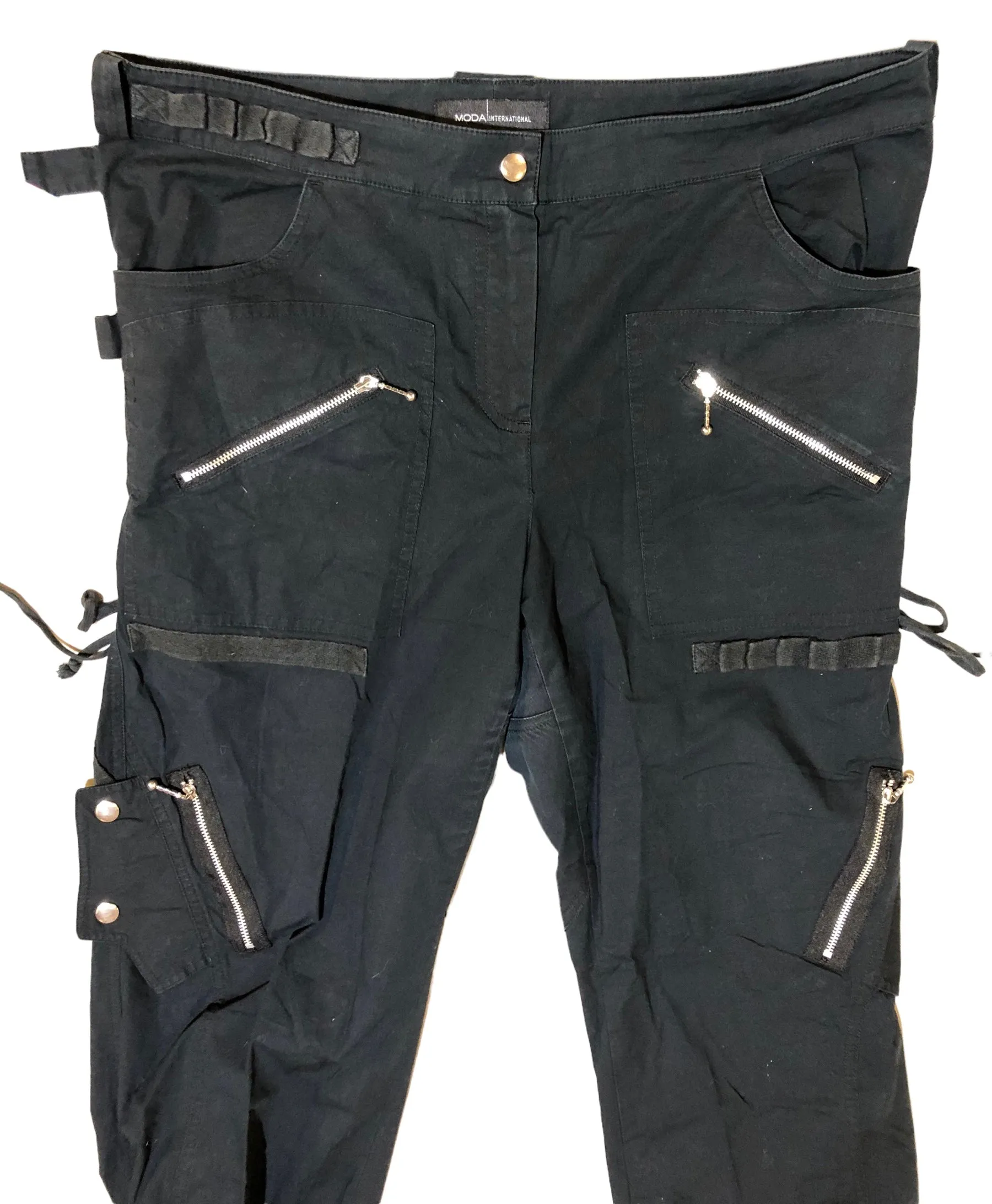 Black Neo Cargo Pant by Moda