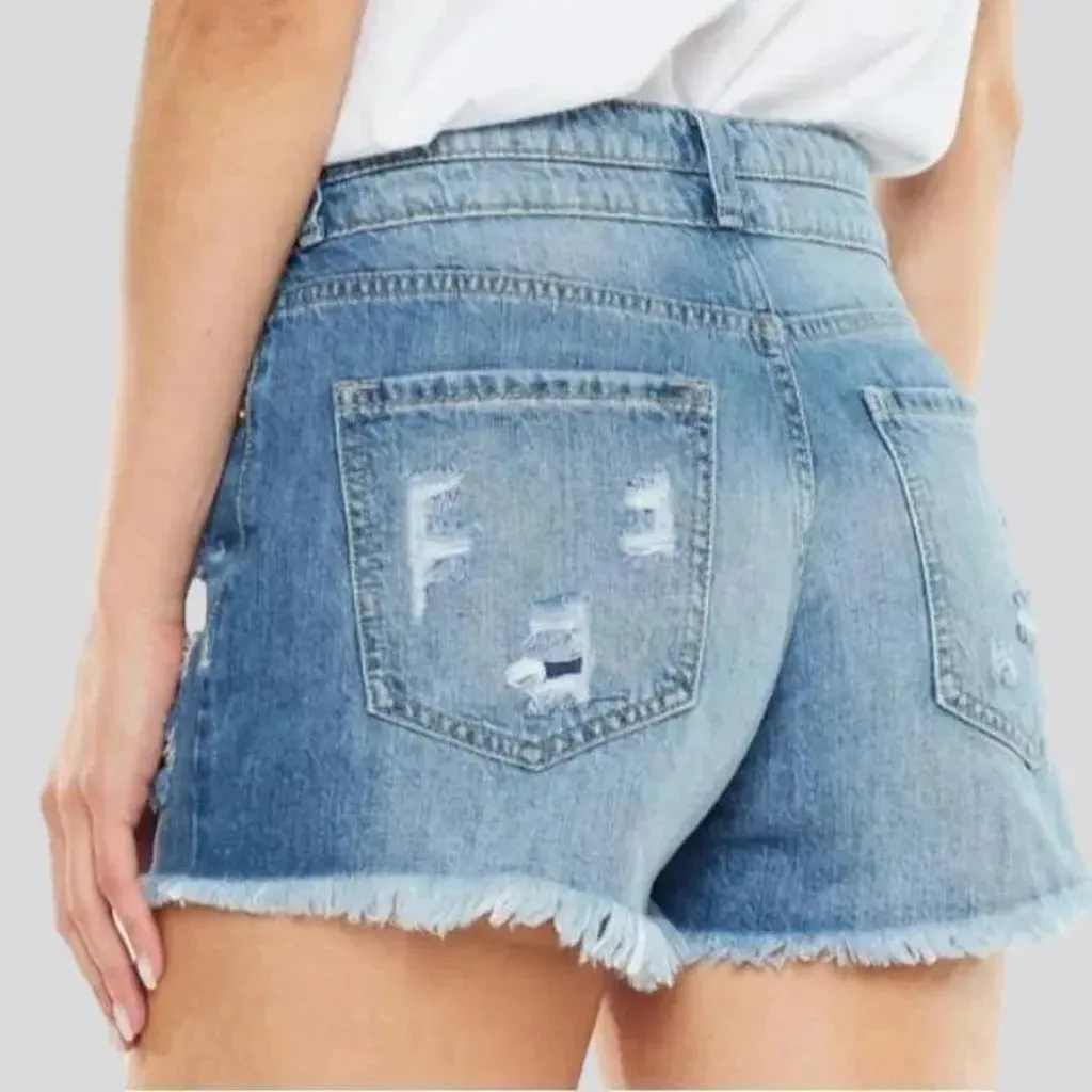 Grunge raw-hem women's jean shorts