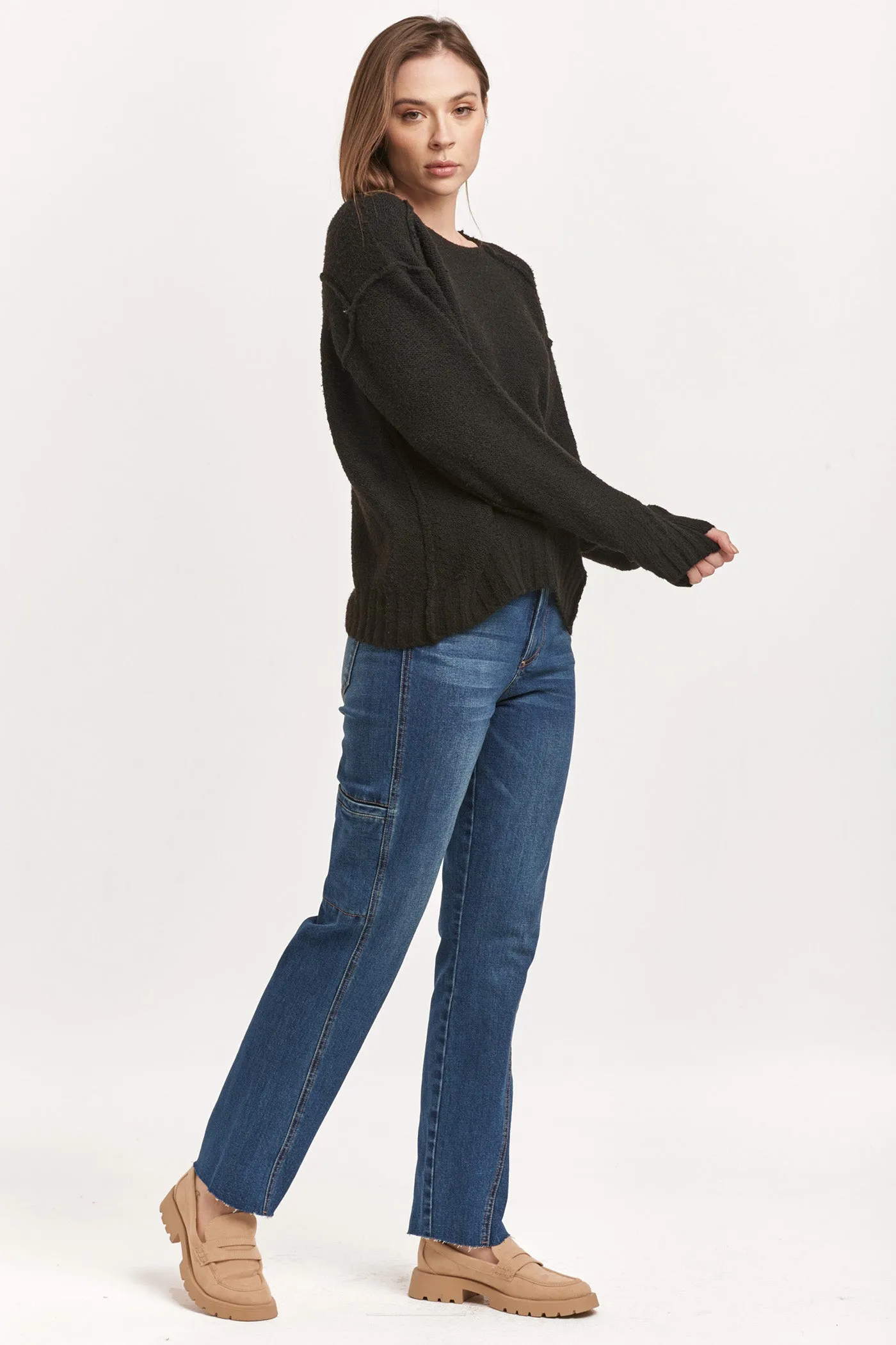 JENNA RAW DETAIL LONG SLEEVE RELAXED FIT SWEATER BLACK