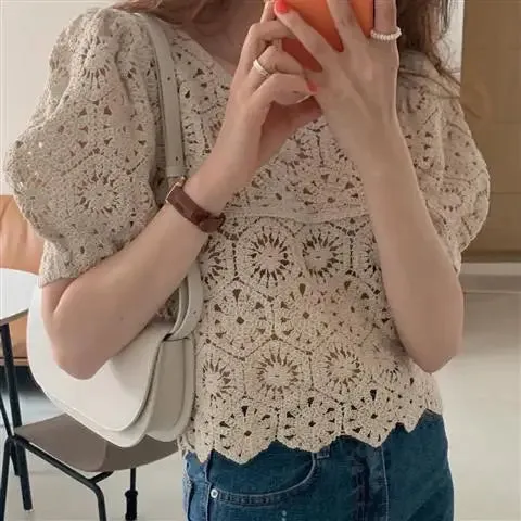 Loose Hollow-out Crocheted Puff Short Sweater Blouse