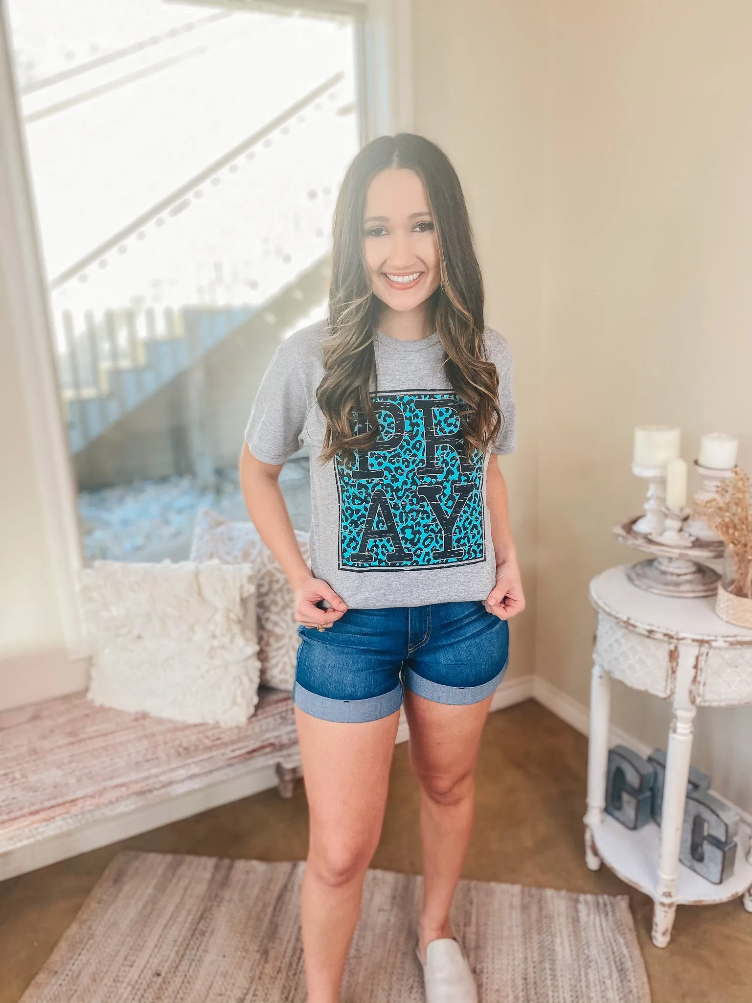 Pray Turquoise Leopard Short Sleeve Graphic Tee in Heather Grey